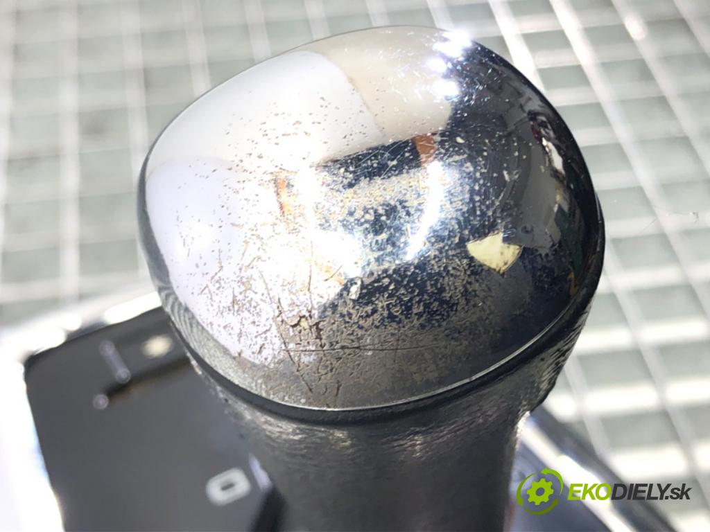 PEUGEOT 407 SW (6E_) 2004 - 2011    2.0 HDi 135 100 kW [136 KM] olej napędowy 2004 - 2010  Kulisa  (Rýchlostné páky / kulisy)