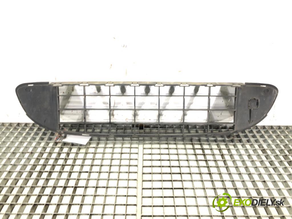 PEUGEOT 407 SW (6E_) 2004 - 2011    2.0 HDi 135 100 kW [136 KM] olej napędowy 2004 - 2010  mří nárazníka přední část 9644644277 (Mřížky (masky) chladičů)