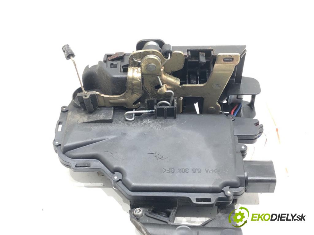 VW PASSAT B5.5 (3B3) 2000 - 2005    1.9 TDI 74 kW [101 KM] olej napędowy 2000 - 2005  zámok dveře levý zadní část