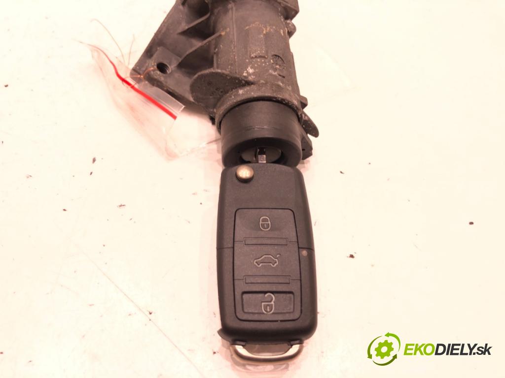 VW PASSAT B5.5 (3B3) 2000 - 2005    1.9 TDI 74 kW [101 KM] olej napędowy 2000 - 2005  spinačka 4B0905851A (Spínacie skrinky a kľúče)