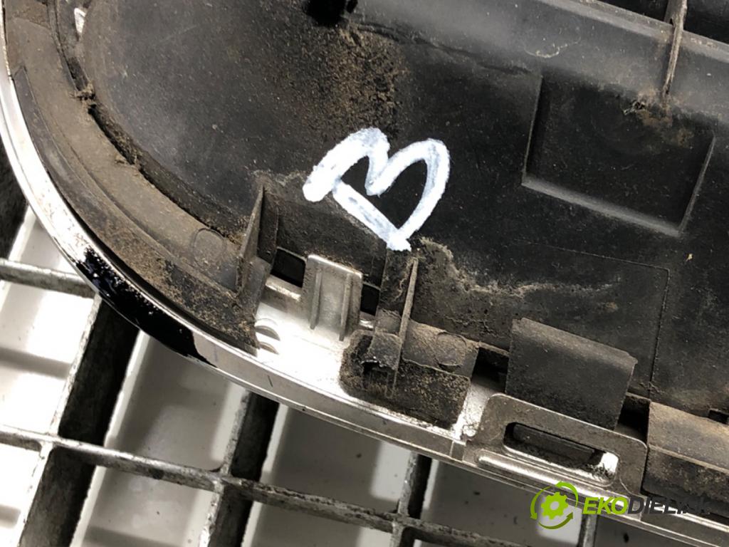 VW PASSAT B5.5 (3B3) 2000 - 2005    1.9 TDI 74 kW [101 KM] olej napędowy 2000 - 2005  mřížka maska  (Mřížky (masky) chladičů)