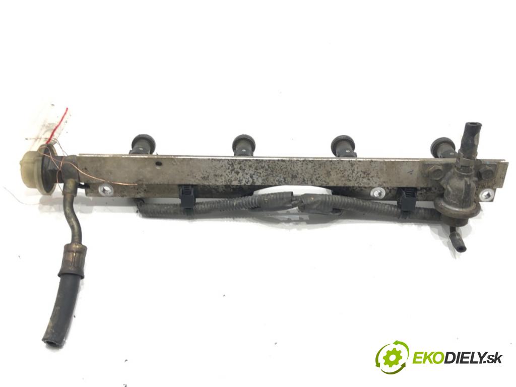 HONDA CR-V I (RD) 1995 - 2002    2.0 16V 4WD (RD1, RD3) 108 kW [147 KM] benzyna 1999 - 2002  Lišta vstrekovacia  (Vstrekovacie lišty)