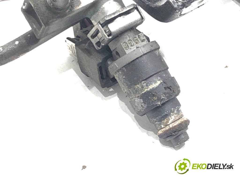 AUDI A3 (8L1) 1996 - 2006    1.8 92 kW [125 KM] benzyna 1996 - 2003  Lišta vstrekovacia 06A133317 (Vstrekovacie lišty)