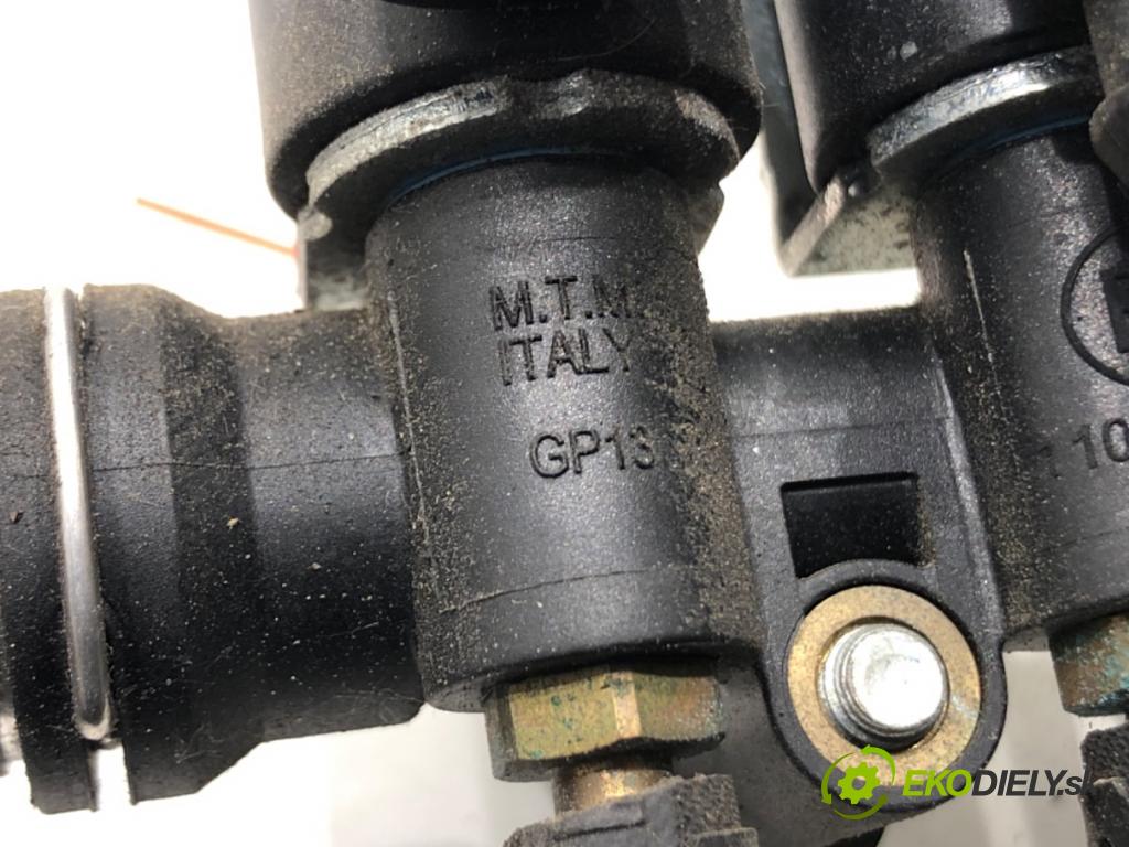 AUDI A3 (8L1) 1996 - 2006    1.8 92 kW [125 KM] benzyna 1996 - 2003  vstrekovač LPG E09320014