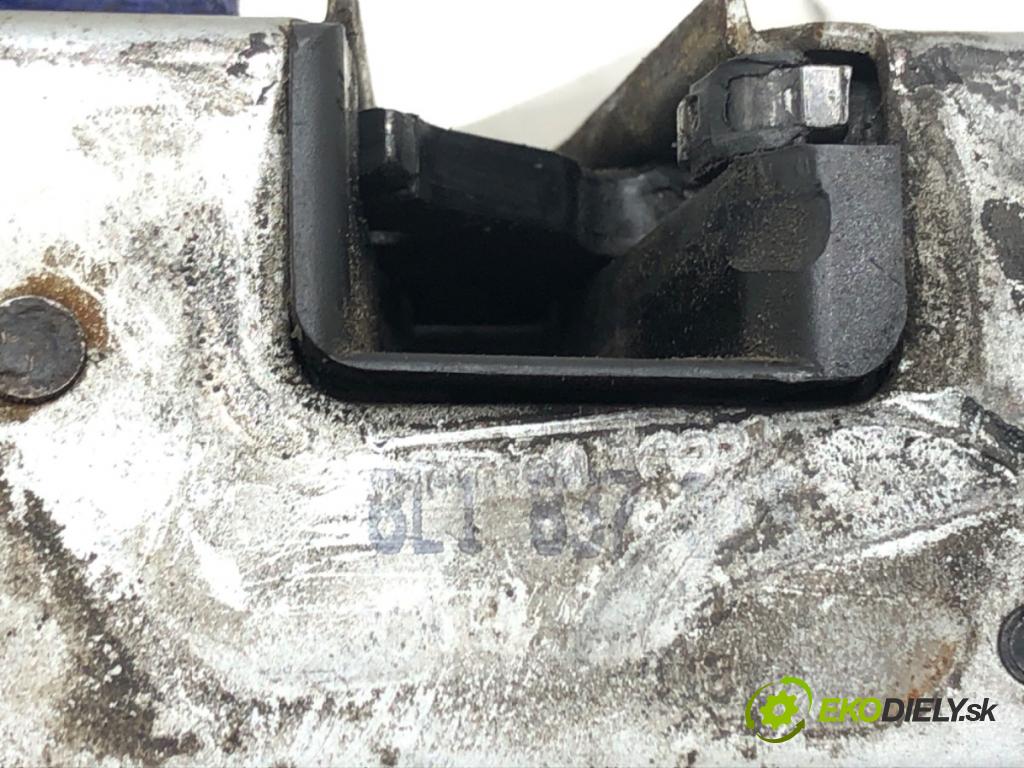 AUDI A3 (8L1) 1996 - 2006    1.9 TDI 66 kW [90 KM] olej napędowy 1996 - 2001  zámok dveře levý přední část