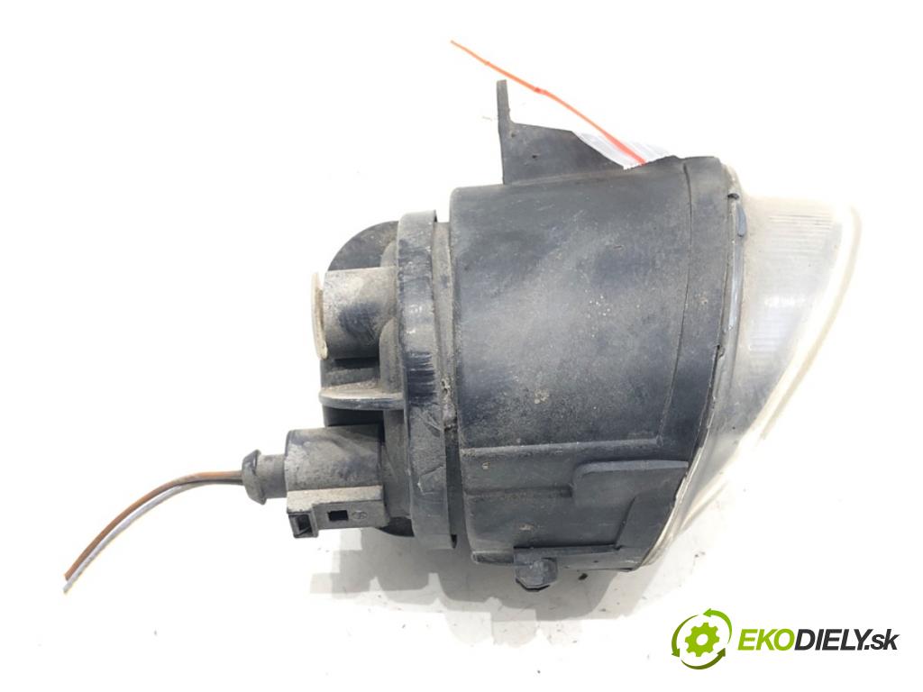 AUDI A3 (8L1) 1996 - 2006    1.9 TDI 66 kW [90 KM] olej napędowy 1996 - 2001  hmlové svetlo, hmlovka pravý přední část 8L0941700A