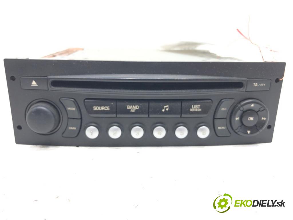 CITROEN C2 (JM_) 2003 - 2017    1.4 54 kW [73 KM] benzyna 2003 - 2009  RADIO 96613825XT (Audio zariadenia)