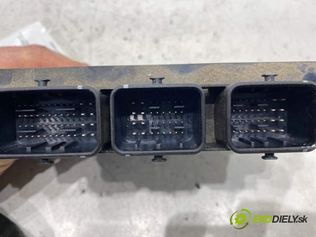 CITROEN C2 (JM_) 2003 - 2017    1.4 54 kW [73 KM] benzyna 2003 - 2009  riadiaca jednotka Motor 9661700480 (Riadiace jednotky)