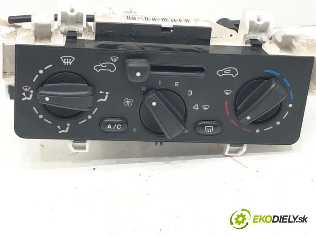 CITROEN C2 (JM_) 2003 - 2017    1.4 54 kW [73 KM] benzyna 2003 - 2009  Panel ovládania kúrenia F664479W (Prepínače, spínače, tlačidlá a ovládače kúrenia)