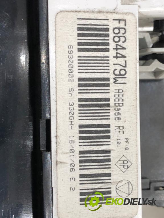 CITROEN C2 (JM_) 2003 - 2017    1.4 54 kW [73 KM] benzyna 2003 - 2009  Panel ovládania kúrenia F664479W (Prepínače, spínače, tlačidlá a ovládače kúrenia)