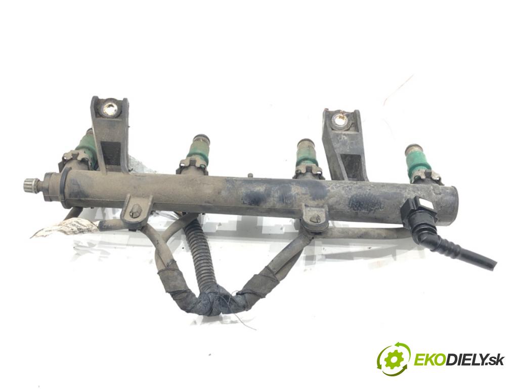 CITROEN C2 (JM_) 2003 - 2017    1.4 54 kW [73 KM] benzyna 2003 - 2009  Lišta vstrekovacia 9655833580 (Vstrekovacie lišty)