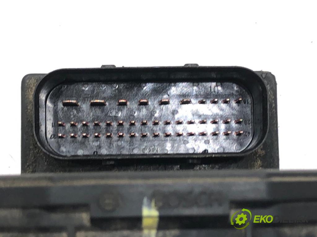 JAGUAR X-TYPE I (X400) 2001 - 2009    2.0 D 96 kW [130 KM] olej napędowy 2003 - 2009  Pumpa ABS 4X48-2C285-BA (Pumpy ABS)