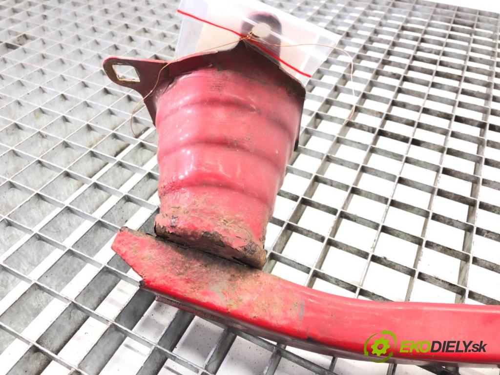 NISSAN MICRA III (K12) 2002 - 2010    1.2 16V 48 kW [65 KM] benzyna 2003 - 2010  výztuha nárazníka přední část  (Výztuhy přední)