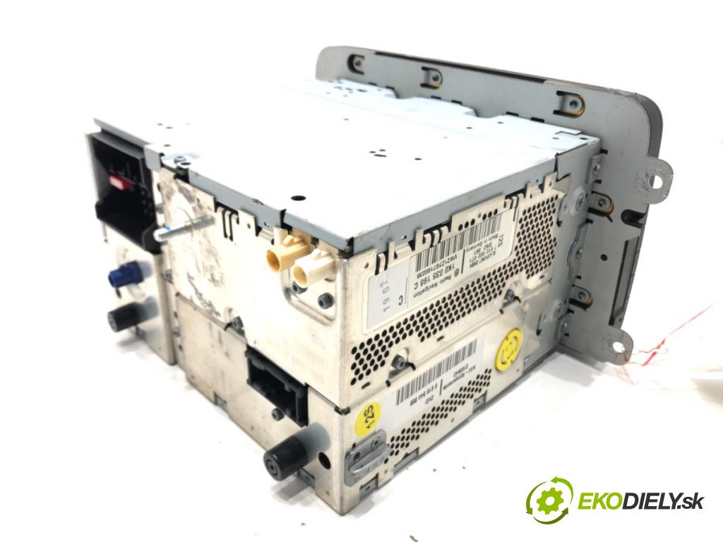 VW PASSAT B6 Variant (3C5) 2005 - 2011    1.9 TDI 77 kW [105 KM] olej napędowy 2005 - 2010  RADIO 1K0035198C (Audio zariadenia)