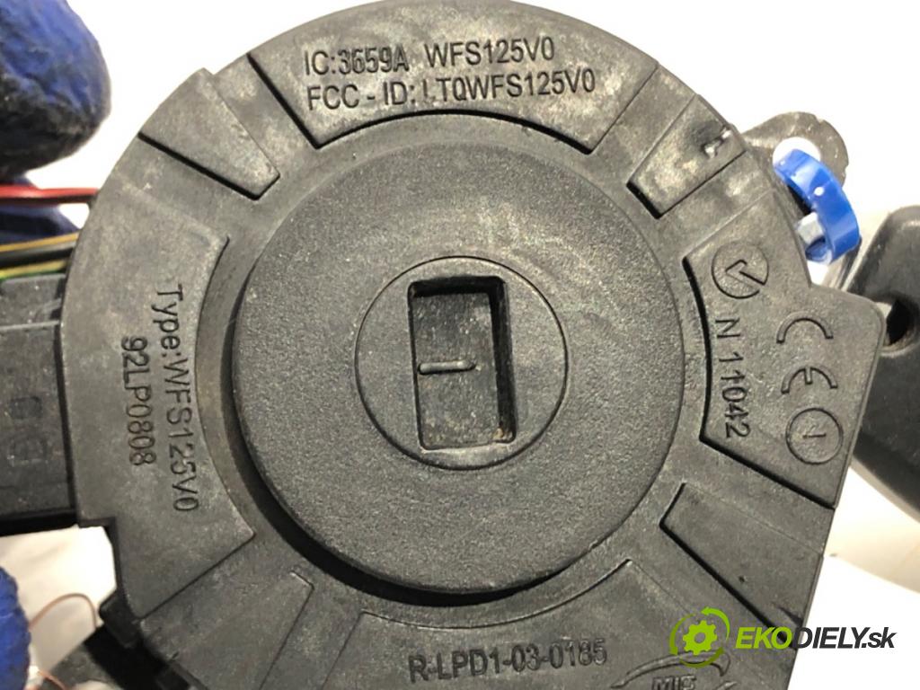 VOLVO V50 (545) 2003 - 2012    2.0 D 100 kW [136 KM] olej napędowy 2004 - 2010  spinačka  (Spínacie skrinky a kľúče)