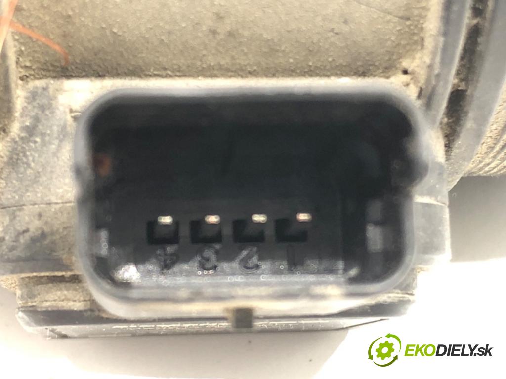 VOLVO V50 (545) 2003 - 2012    2.0 D 100 kW [136 KM] olej napędowy 2004 - 2010  Váha vzduchu 9645948980 (Váhy vzduchu)