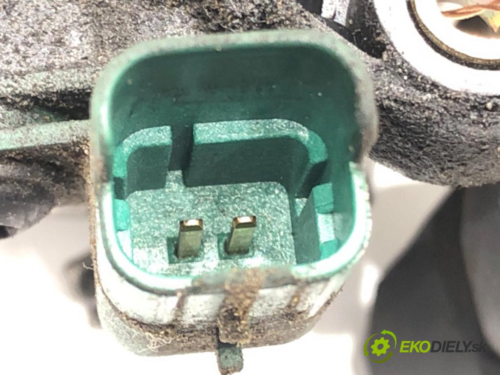 VOLVO V50 (545) 2003 - 2012    2.0 D 100 kW [136 KM] olej napędowy 2004 - 2010  Škrtiaca klapka 9647474880 (Škrtiace klapky)