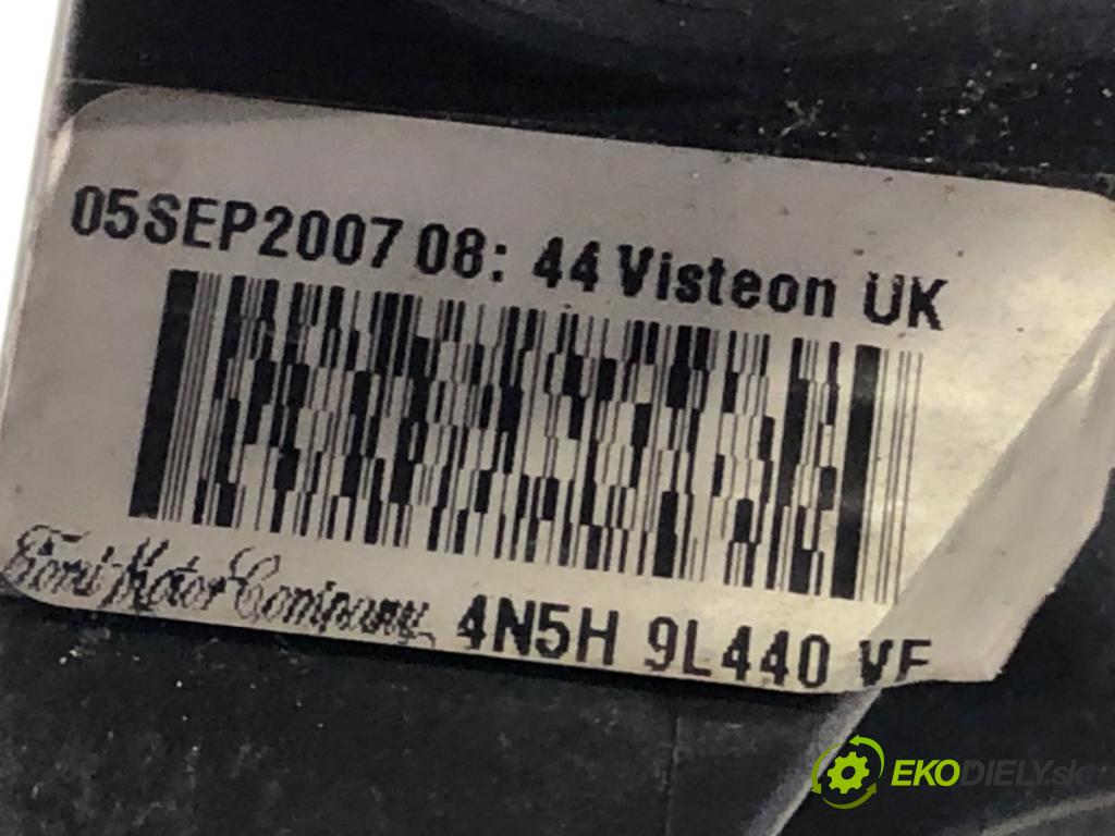 VOLVO V50 (545) 2003 - 2012    2.0 D 100 kW [136 KM] olej napędowy 2004 - 2010  intercooler 4N5H9L440VF (Chladiče nasávaného vzduchu (intercoolery))