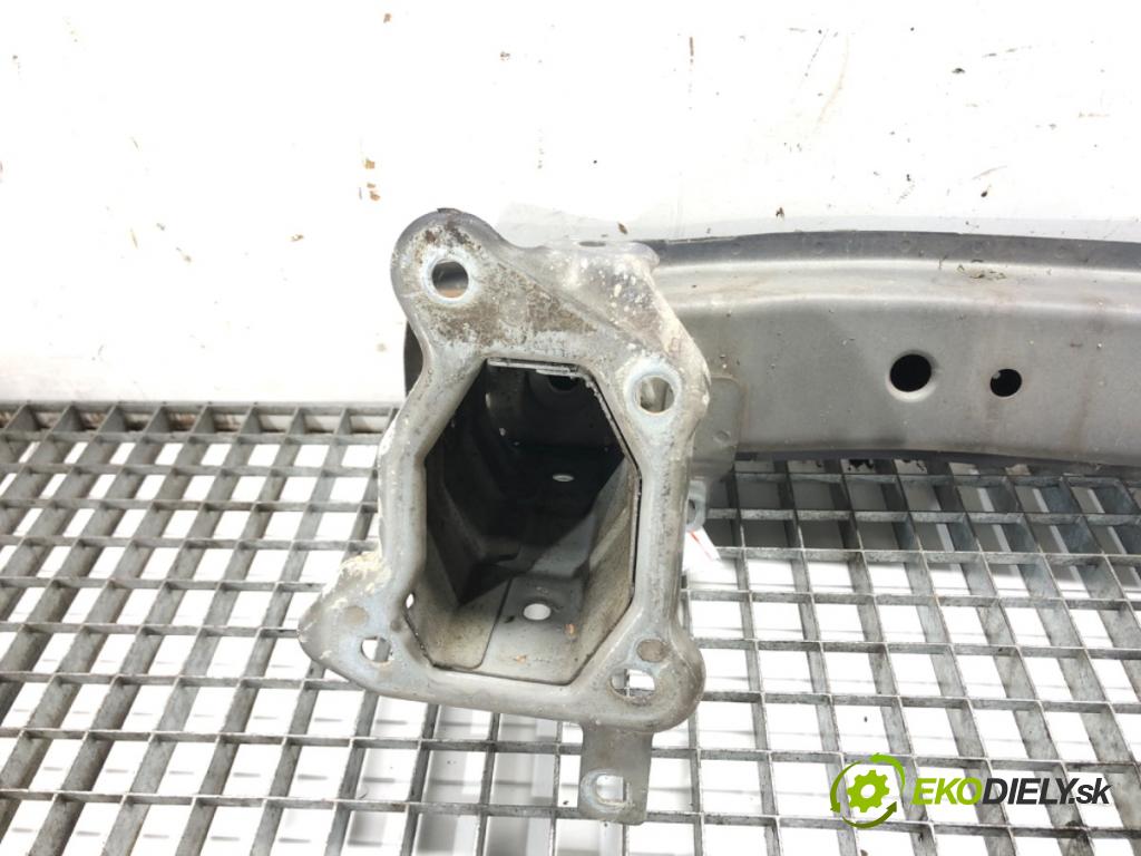 VOLVO V50 (545) 2003 - 2012    2.0 D 100 kW [136 KM] olej napędowy 2004 - 2010  výztuha nárazníka přední část  (Výztuhy přední)