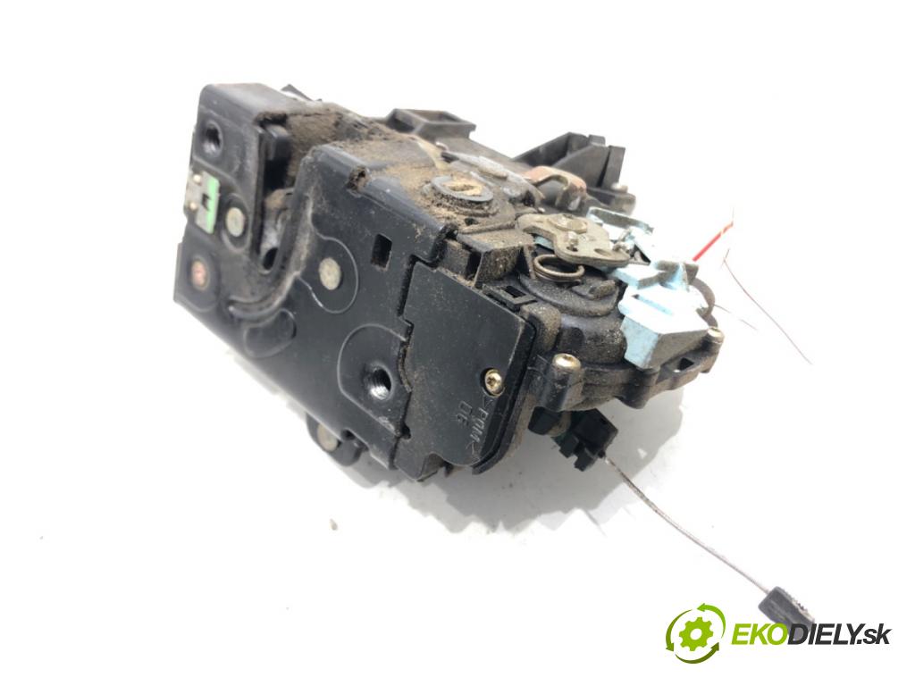 SEAT ALTEA (5P1) 2004 - 2022    1.9 TDI 77 kW [105 KM] olej napędowy 2004 - 2022  zámok dveře pravý zadní část 7L0839016
