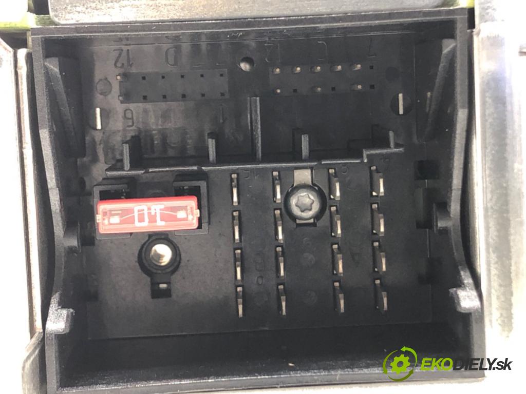 SEAT ALTEA (5P1) 2004 - 2022    1.9 TDI 77 kW [105 KM] olej napędowy 2004 - 2022  RADIO  (Audio zariadenia)