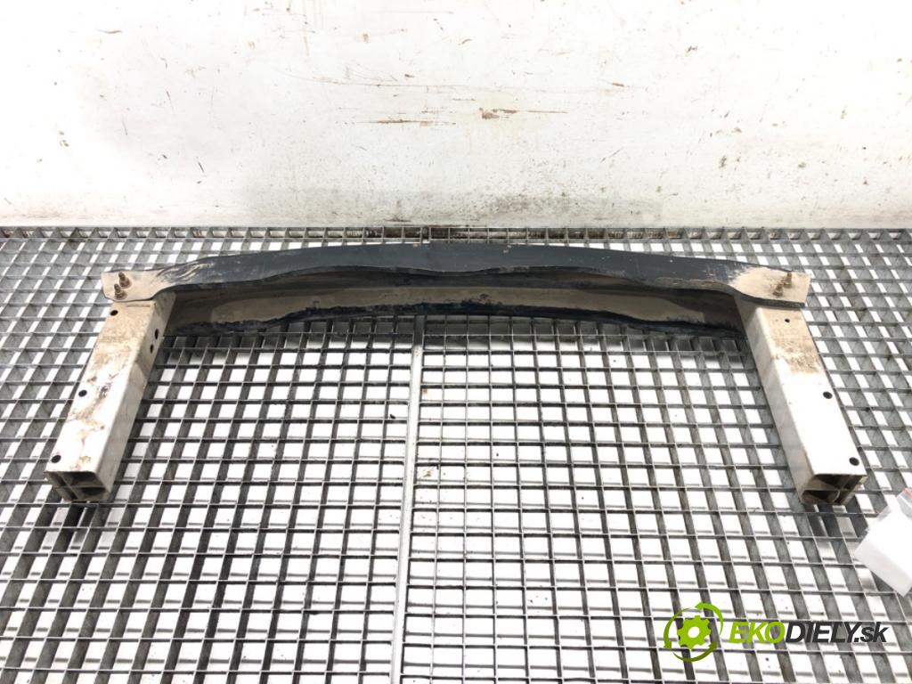 AUDI A4 B8 Avant (8K5) 2007 - 2015    2.0 TDI 105 kW [143 KM] olej napędowy 2008 - 2015  výztuha nárazníka zadní část 8T0807313 (Výztuhy zadní)