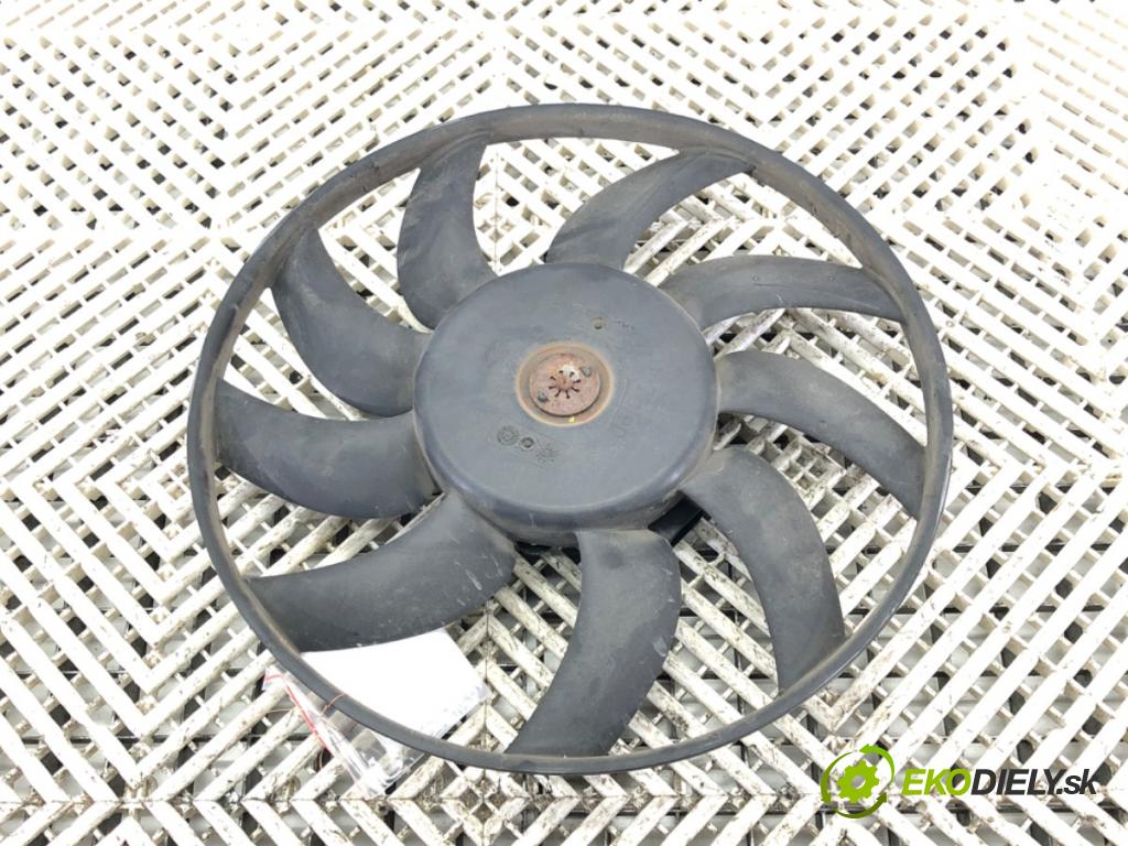 AUDI A4 B8 Avant (8K5) 2007 - 2015    2.0 TDI 105 kW [143 KM] olej napędowy 2008 - 2015  ventilátor chladiče 993454J (Ventilátory)