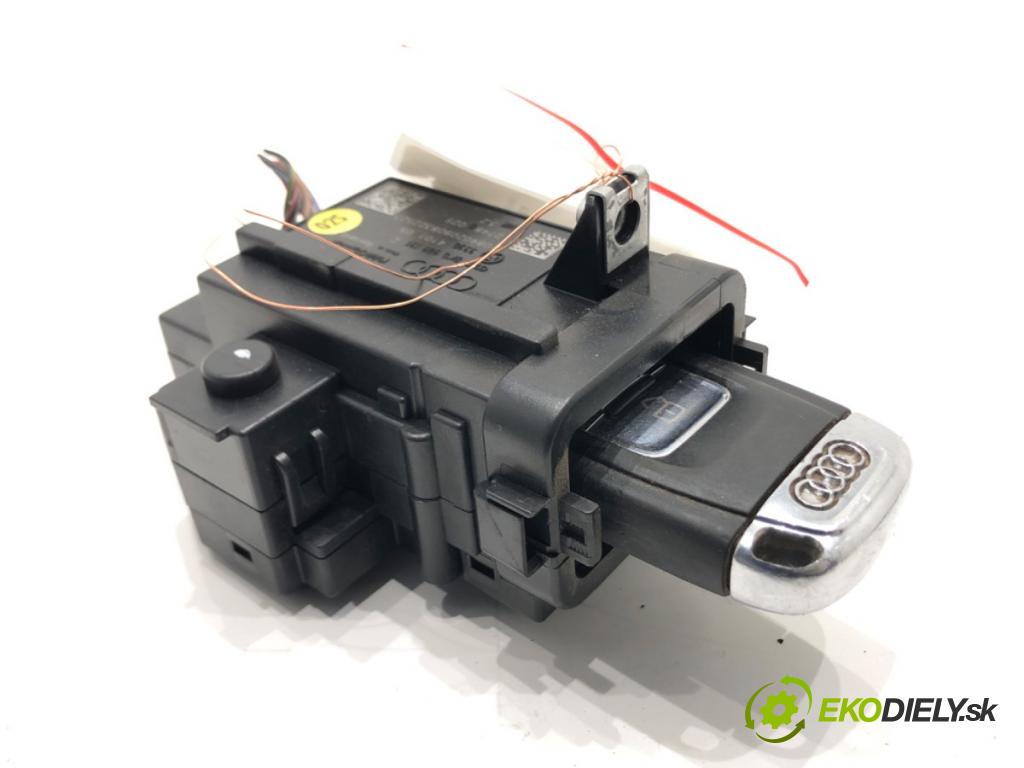 AUDI A4 B8 Avant (8K5) 2007 - 2015    2.0 TDI 105 kW [143 KM] olej napędowy 2008 - 2015  spinačka 8K0909131C (Spínacie skrinky a kľúče)