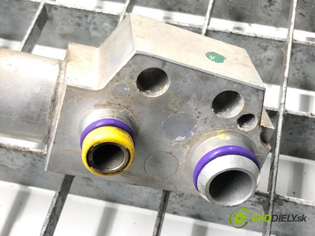 AUDI A4 B8 Avant (8K5) 2007 - 2015    2.0 TDI 105 kW [143 KM] olej napędowy 2008 - 2015  rúrka klimatizácie 8K1260712B (Rúrky klimatizácie)