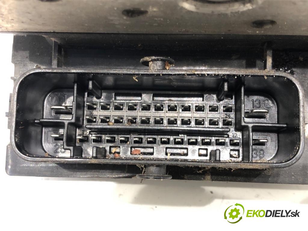 AUDI A4 B8 Avant (8K5) 2007 - 2015    2.0 TDI 105 kW [143 KM] olej napędowy 2008 - 2015  Pumpa ABS 8K0907379AA (Pumpy ABS)