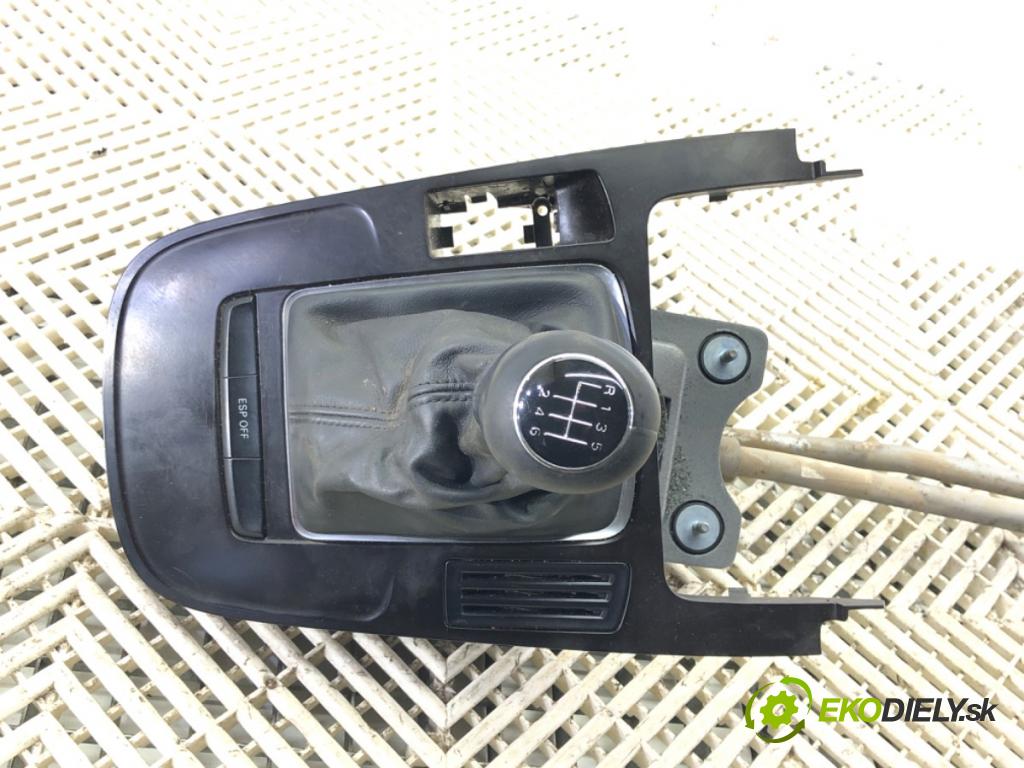 AUDI A4 B8 Avant (8K5) 2007 - 2015    2.0 TDI 105 kW [143 KM] olej napędowy 2008 - 2015  Kulisa 8K0711025K (Rýchlostné páky / kulisy)