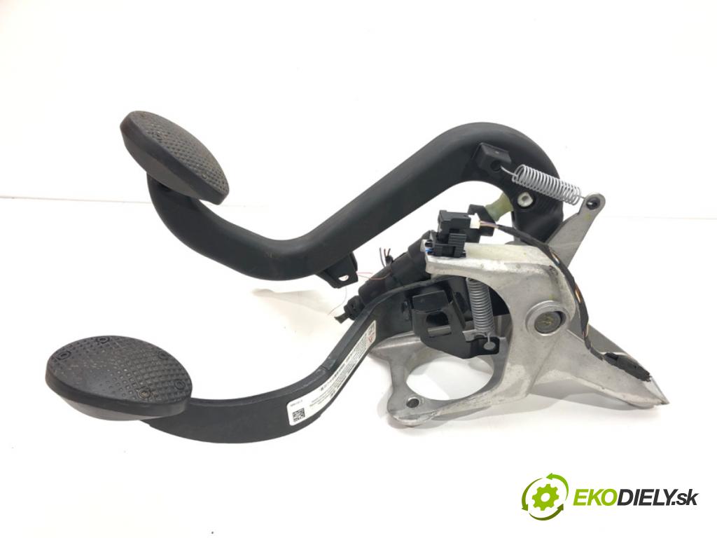 MINI MINI COUNTRYMAN (R60) 2010 - 2016    Cooper 90 kW [122 KM] benzyna 2010 - 2016  PEDÁL: 2121644 (Pedále)