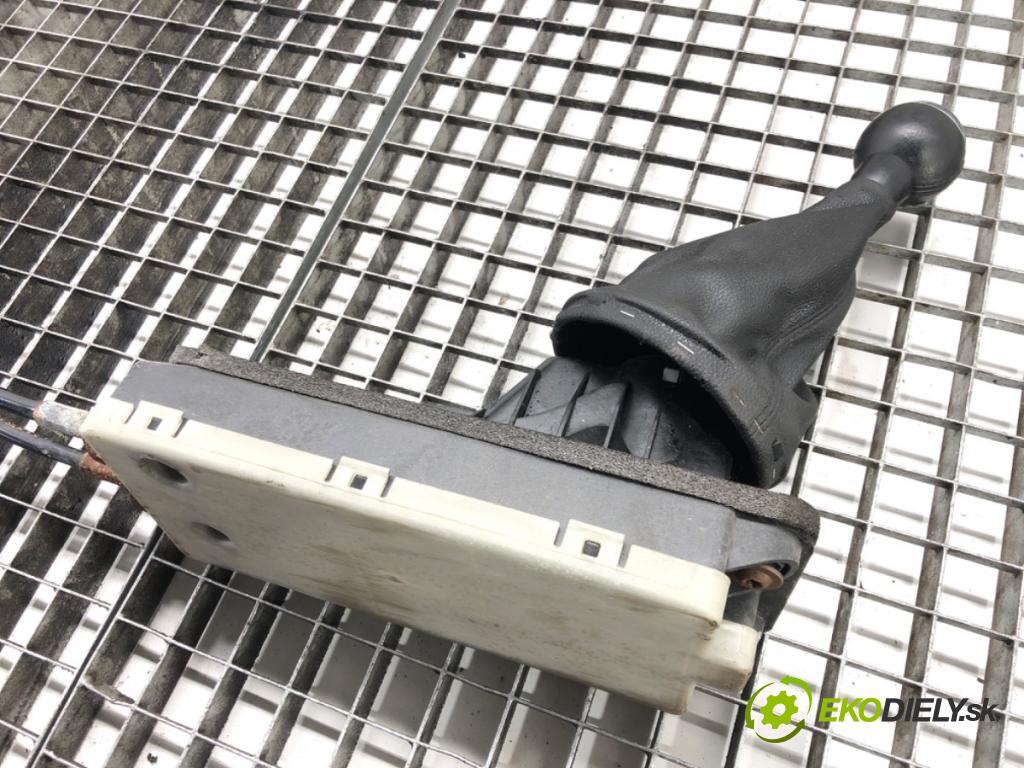 MINI MINI COUNTRYMAN (R60) 2010 - 2016    Cooper 90 kW [122 KM] benzyna 2010 - 2016  Kulisa  (Rýchlostné páky / kulisy)