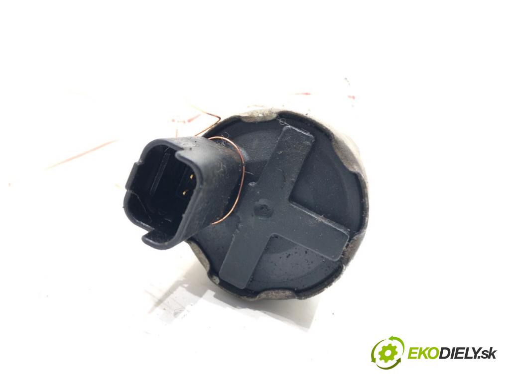 TOYOTA AYGO (_B1_) 2005 - 2014    1.4 HDi (WNB10_) 40 kW [54 KM] olej napędowy 2005 - 2010  Regulátor tlaku paliva  (Ostatné)