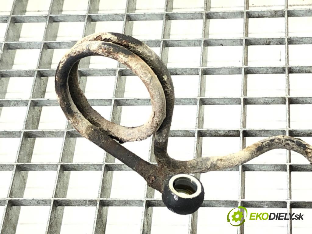 AUDI A6 C5 (4B2) 1997 - 2005    2.4 121 kW [165 KM] benzyna 1997 - 2005  hadica servočerpadlo  (Rúrky, hadice servočerpadla)