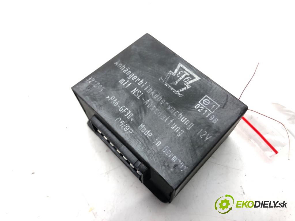 AUDI A6 C5 (4B2) 1997 - 2005    2.4 121 kW [165 KM] benzyna 1997 - 2005  Modul ťažného oka  (Ostatné)