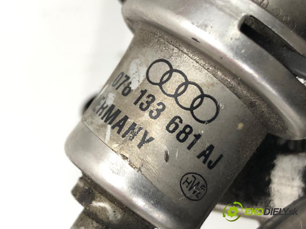 AUDI A6 C5 (4B2) 1997 - 2005    2.4 121 kW [165 KM] benzyna 1997 - 2005  Lišta vstrekovacia 078133681AJ (Vstrekovacie lišty)