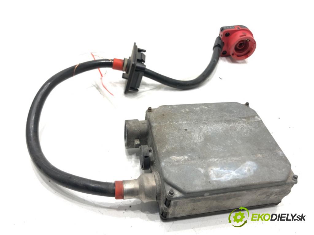 AUDI A6 C5 (4B2) 1997 - 2005    2.4 121 kW [165 KM] benzyna 1997 - 2005  Menič XENON 4B0941471 (Riadiace jednotky xenónu)