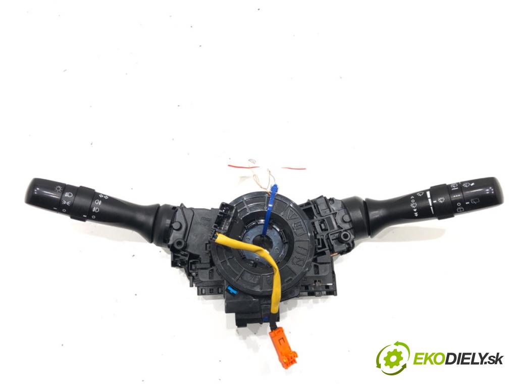 TOYOTA AURIS (_E15_) 2006 - 2012    1.6 (ZRE151_) 91 kW [124 KM] benzyna 2007 - 2012  Prepínač kombinovaný  (Prepínače, spínače, tlačidlá a ovládače kúrenia)