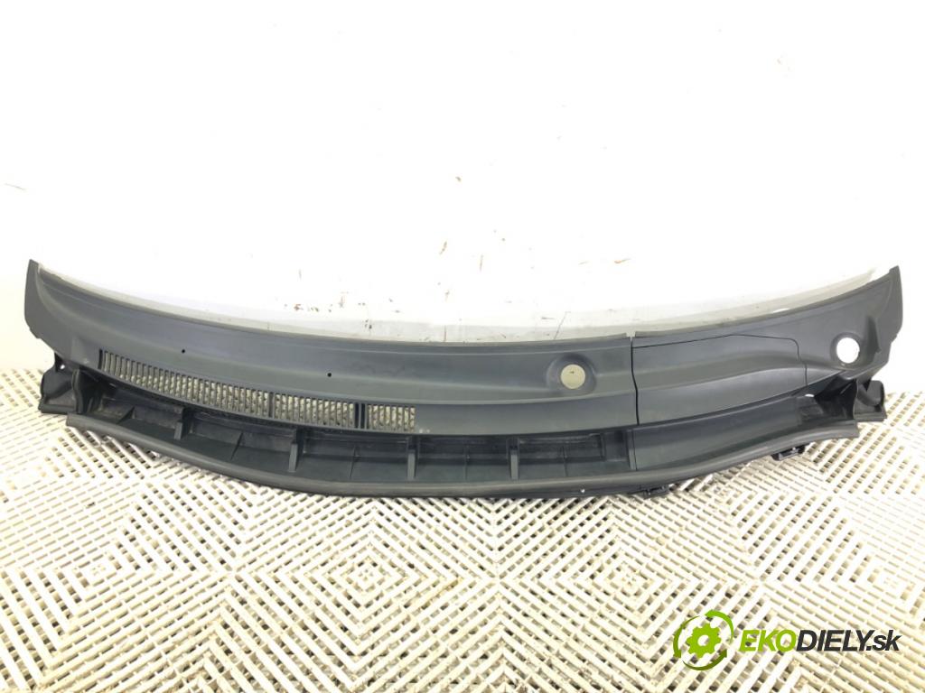 TOYOTA AURIS (_E15_) 2006 - 2012    1.6 (ZRE151_) 91 kW [124 KM] benzyna 2007 - 2012  Torpédo, plast pod čelné okno 55781-02161 (Torpéda)