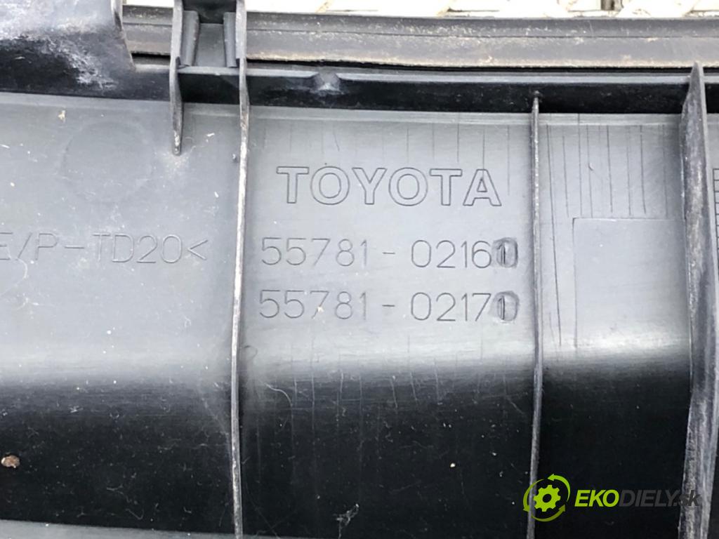 TOYOTA AURIS (_E15_) 2006 - 2012    1.6 (ZRE151_) 91 kW [124 KM] benzyna 2007 - 2012  Torpédo, plast pod čelné okno 55781-02161 (Torpéda)