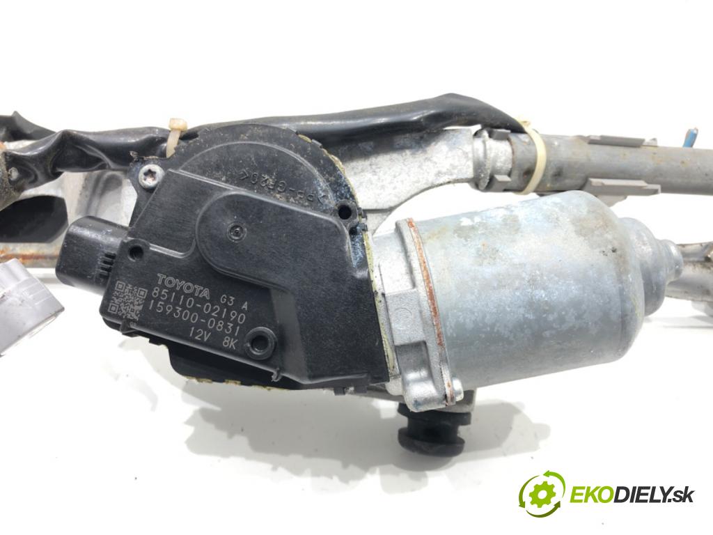 TOYOTA AURIS (_E15_) 2006 - 2012    1.6 (ZRE151_) 91 kW [124 KM] benzyna 2007 - 2012  Mechanizmus stieračov predný 85110-02190 (Motorčeky stieračov predné)