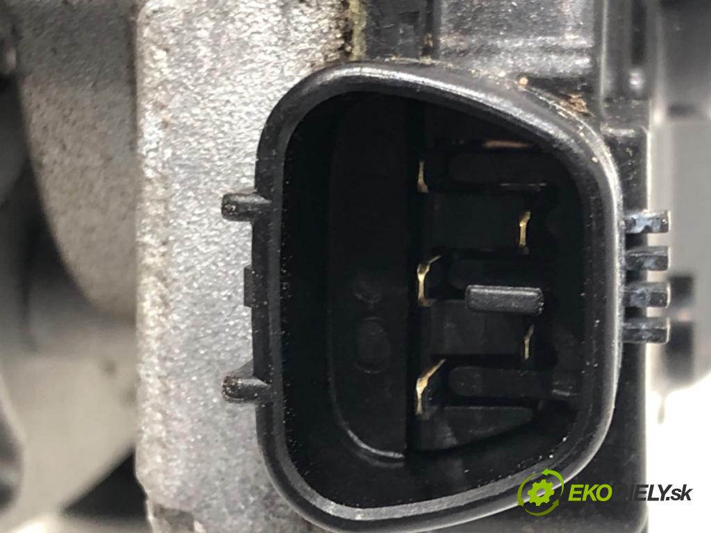 TOYOTA AURIS (_E15_) 2006 - 2012    1.6 (ZRE151_) 91 kW [124 KM] benzyna 2007 - 2012  Mechanizmus stieračov predný 85110-02190 (Motorčeky stieračov predné)