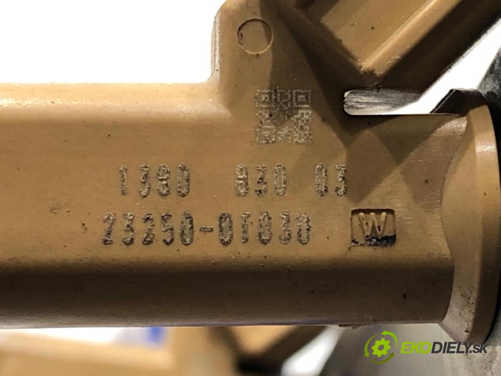 TOYOTA AURIS (_E15_) 2006 - 2012    1.6 (ZRE151_) 91 kW [124 KM] benzyna 2007 - 2012  Lišta vstrekovacia 23250-01030 (Vstrekovacie lišty)