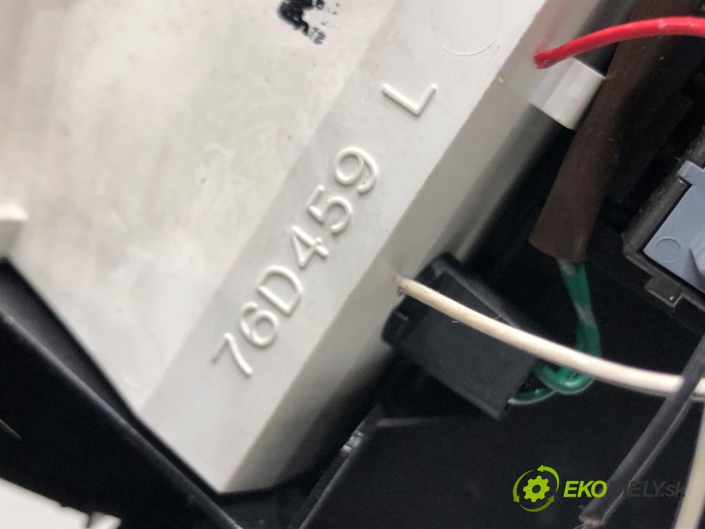 TOYOTA AURIS (_E15_) 2006 - 2012    1.6 (ZRE151_) 91 kW [124 KM] benzyna 2007 - 2012  Kulisa 89451-52020 (Rýchlostné páky / kulisy)