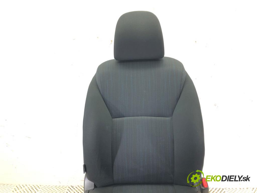 TOYOTA AURIS (_E15_) 2006 - 2012    1.6 (ZRE151_) 91 kW [124 KM] benzyna 2007 - 2012  Sedadlo pravy predný