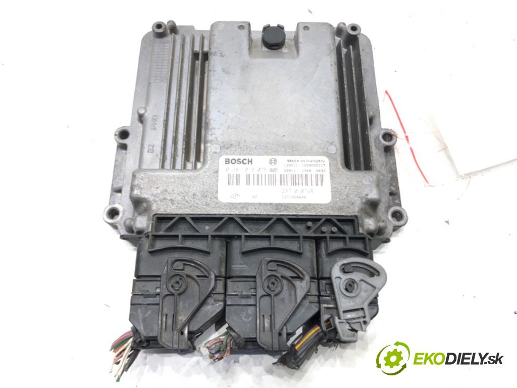 RENAULT MEGANE III Grandtour (KZ0/1) 2008 - 2022    1.6 dCi (KZ00, KZ12, KZ13) 96 kW [130 KM] olej napędowy 2011 - 2022  riadiaca jednotka Motor 237101074R (Riadiace jednotky)