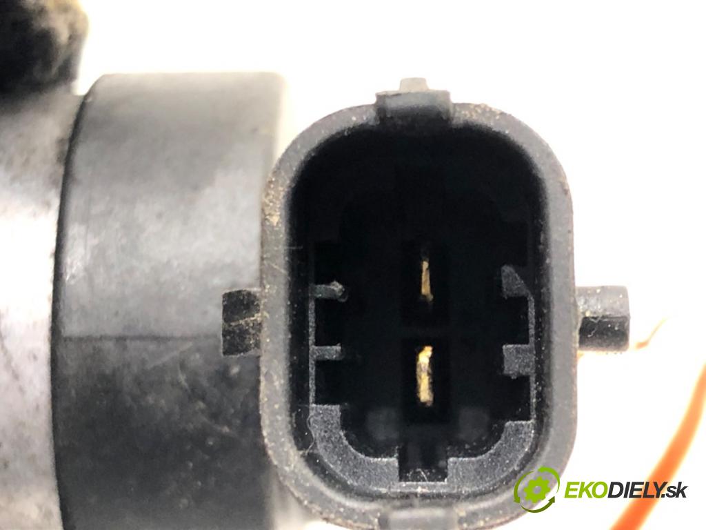 RENAULT MEGANE III Grandtour (KZ0/1) 2008 - 2022    1.6 dCi (KZ00, KZ12, KZ13) 96 kW [130 KM] olej napędowy 2011 - 2022  Regulátor tlaku paliva 0928400651 (Ostatné)