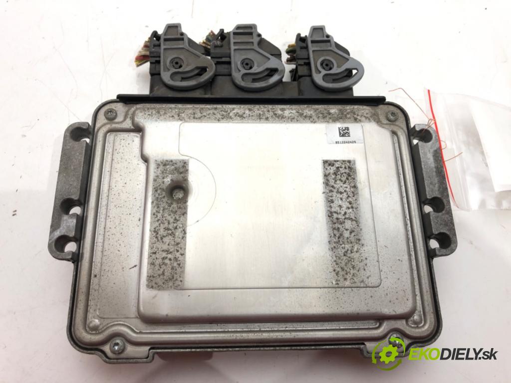 PEUGEOT 407 SW (6E_) 2004 - 2011    1.6 HDi 110 80 kW [109 KM] olej napędowy 2004 - 2010  riadiaca jednotka Motor 9664257580 (Riadiace jednotky)