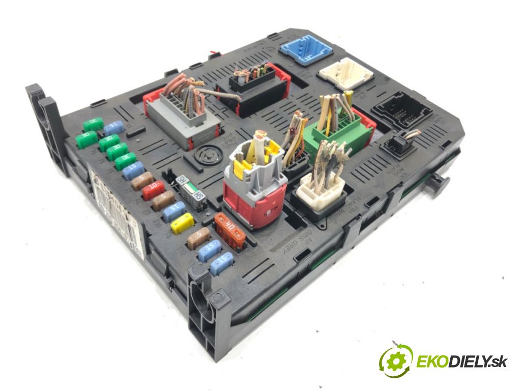 PEUGEOT 407 SW (6E_) 2004 - 2011    1.6 HDi 110 80 kW [109 KM] olej napędowy 2004 - 2010  modul BSI 281197318A (Pojistkové skříňky)